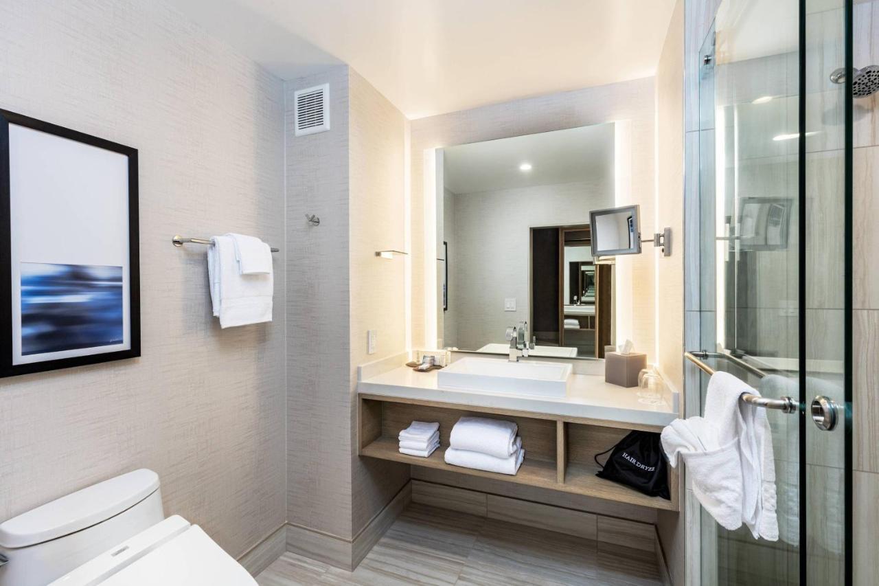 Courtyard By Marriott Los Angeles Monterey Park Bagian luar foto