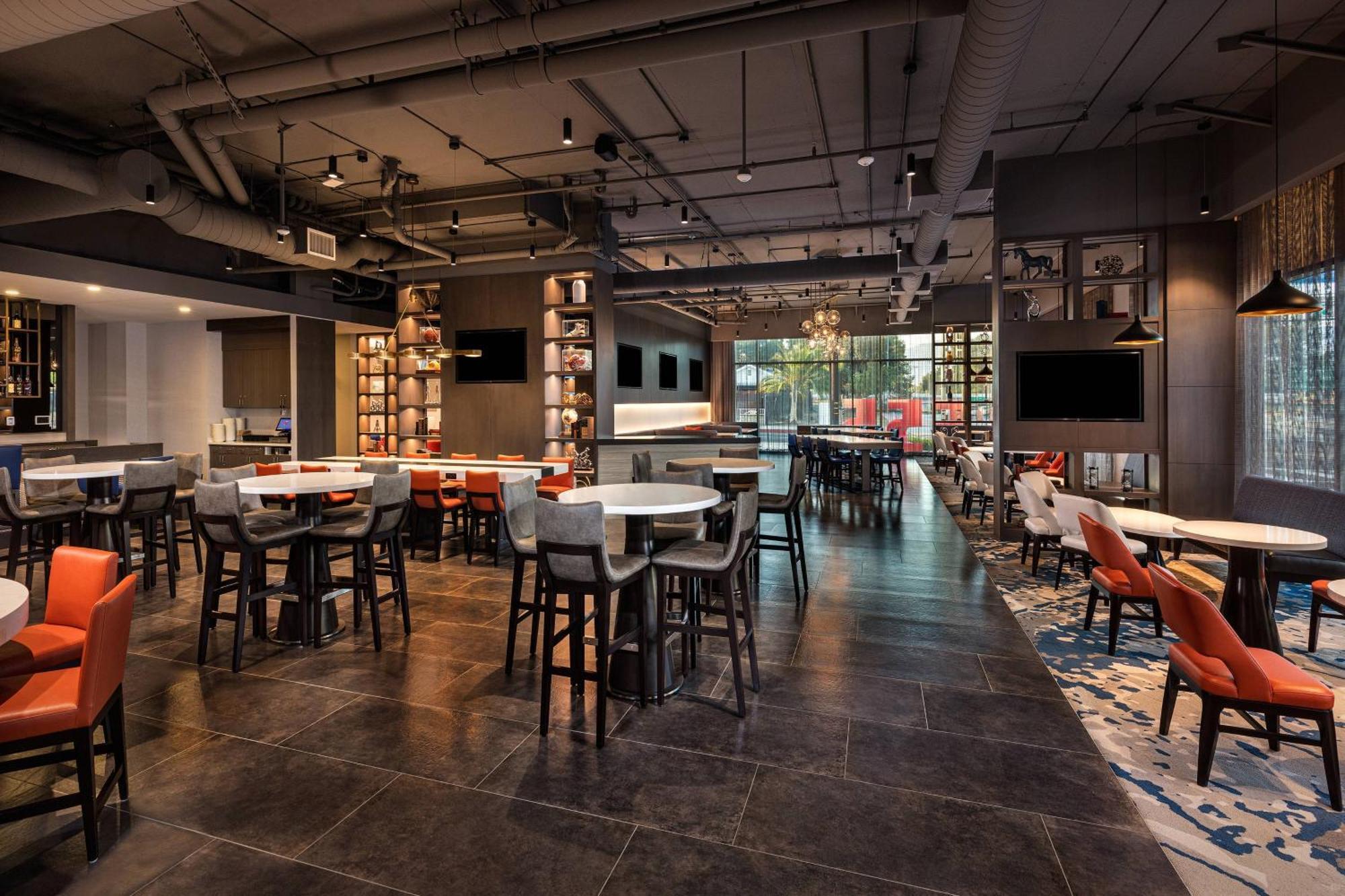 Courtyard By Marriott Los Angeles Monterey Park Bagian luar foto