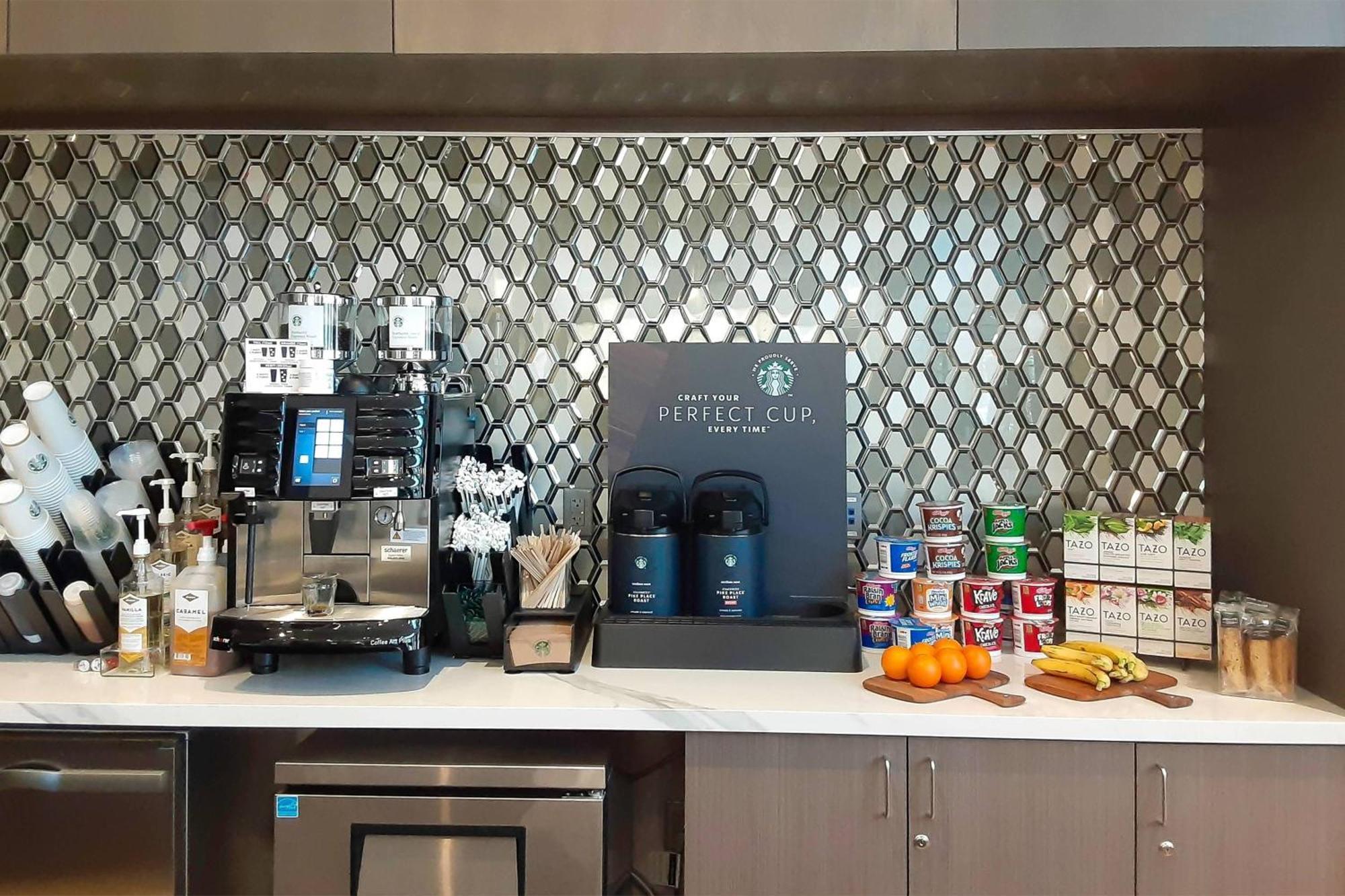 Courtyard By Marriott Los Angeles Monterey Park Bagian luar foto